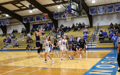 Sloan Young shoots two against Hot Springs. Laura Young