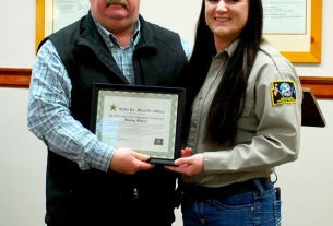 Butte County Sheriff Fred Lamphere presented a commendation to Deputy Bailey Hahne for her bravery during a recent incident.